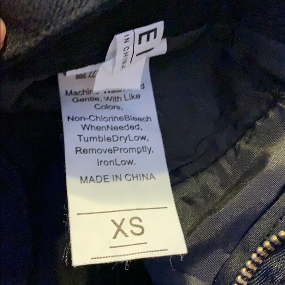 Black high waisted shorts - Picture 4 of 4